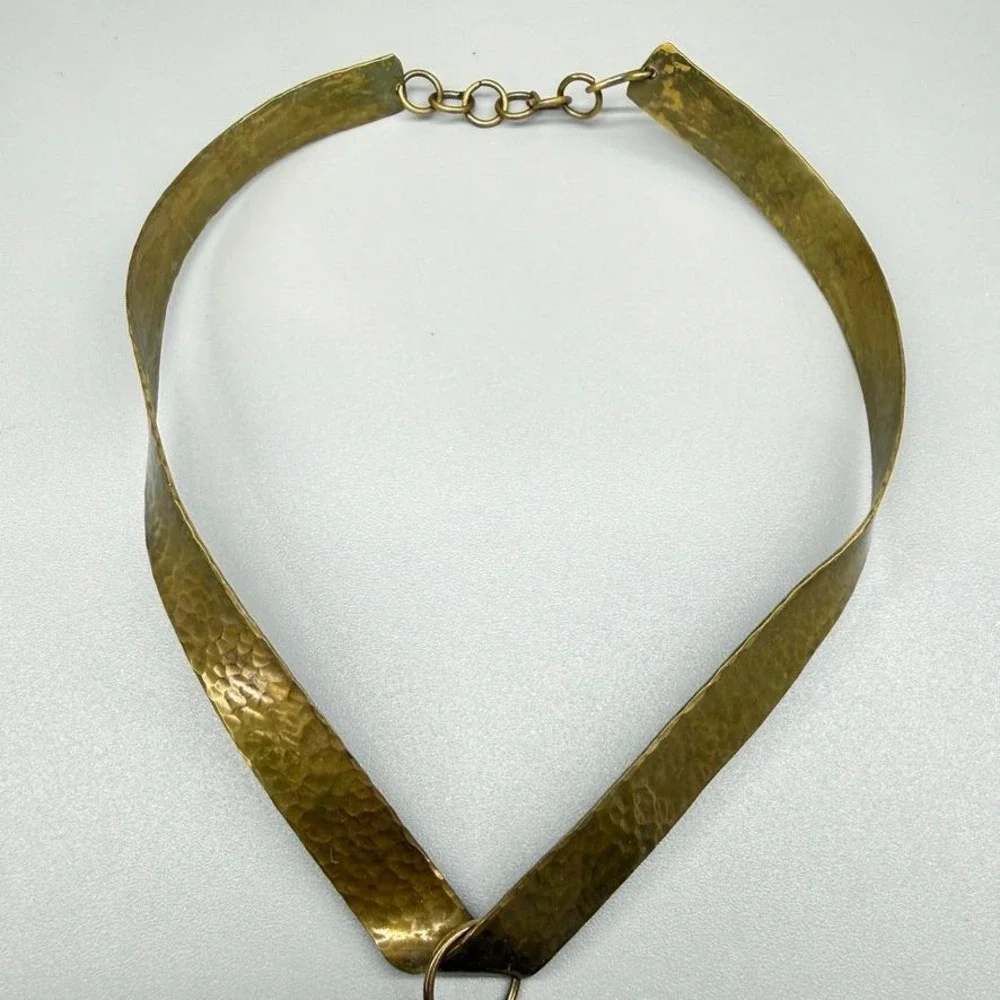 VTG Hammered Medallion Choker Necklace c.‎ 1980s Brass Copper Statement 14-16